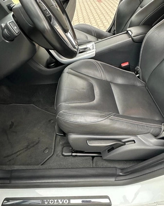 Volvo V60 cena 59800 przebieg: 182000, rok produkcji 2016 z Płock małe 781